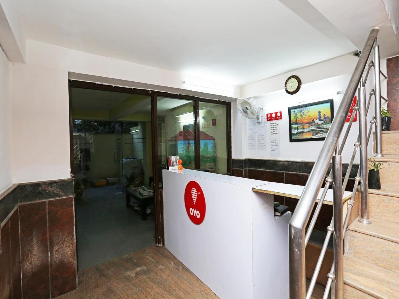 דלהי Oyo 10008 Hotel Golden Tree מראה חיצוני תמונה
