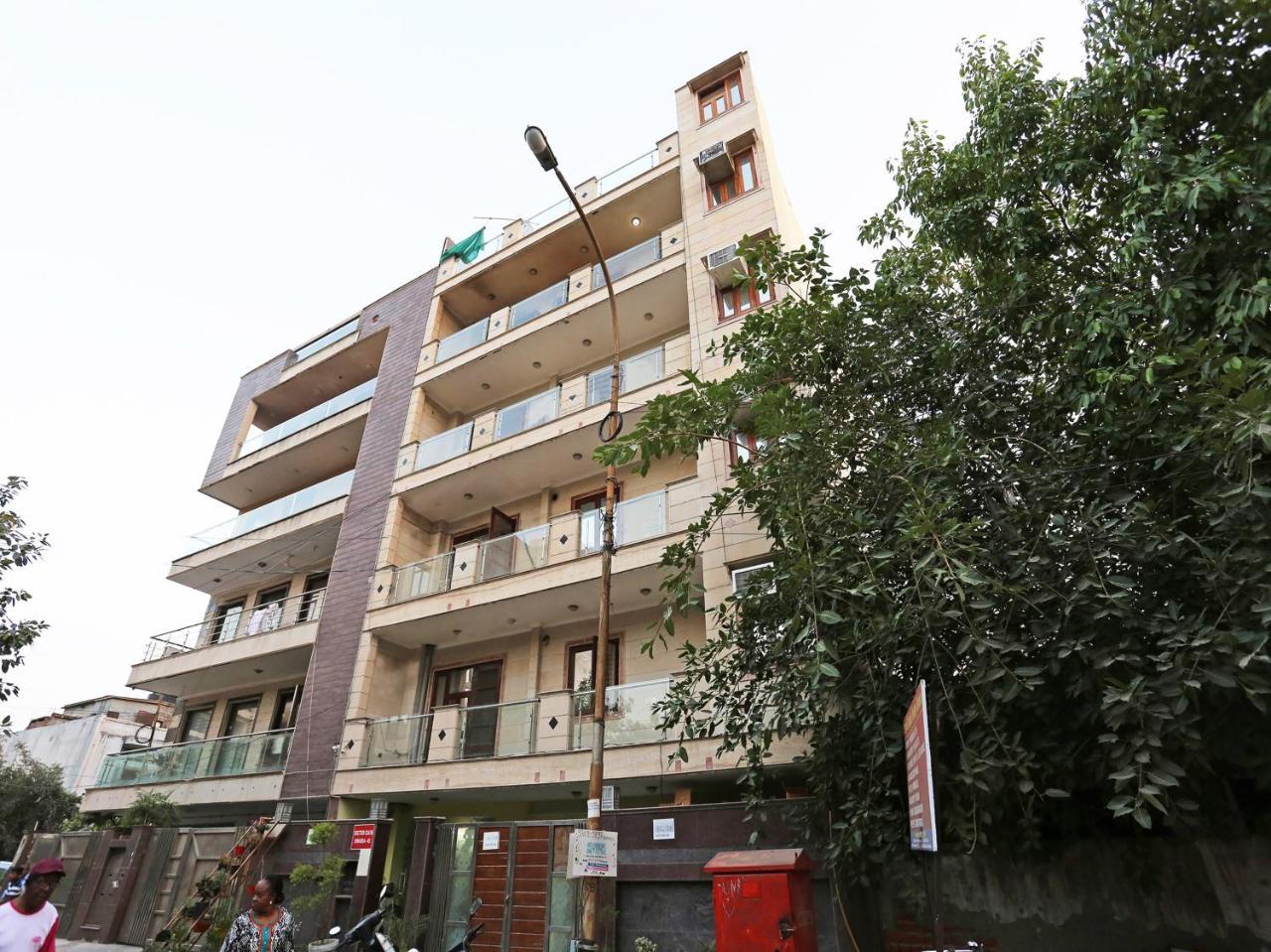 דלהי Oyo 10008 Hotel Golden Tree מראה חיצוני תמונה